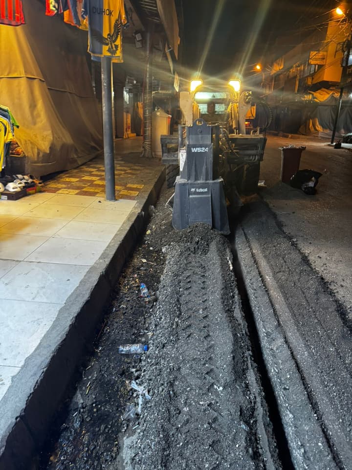 Heavy equipment excavation work